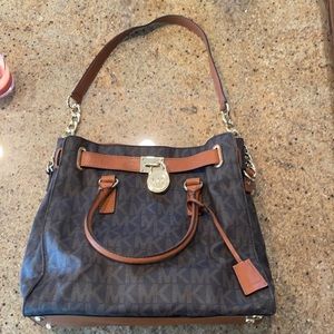 Excellent Condition Michael Kors Large Tote